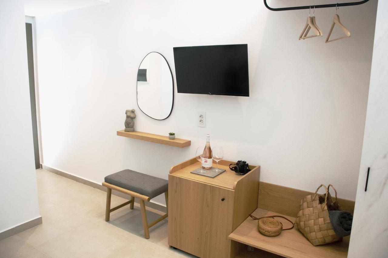 Iades Suites Afytos Ngoại thất bức ảnh