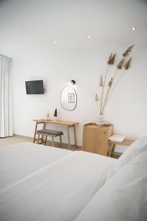 Iades Suites Afytos Ngoại thất bức ảnh