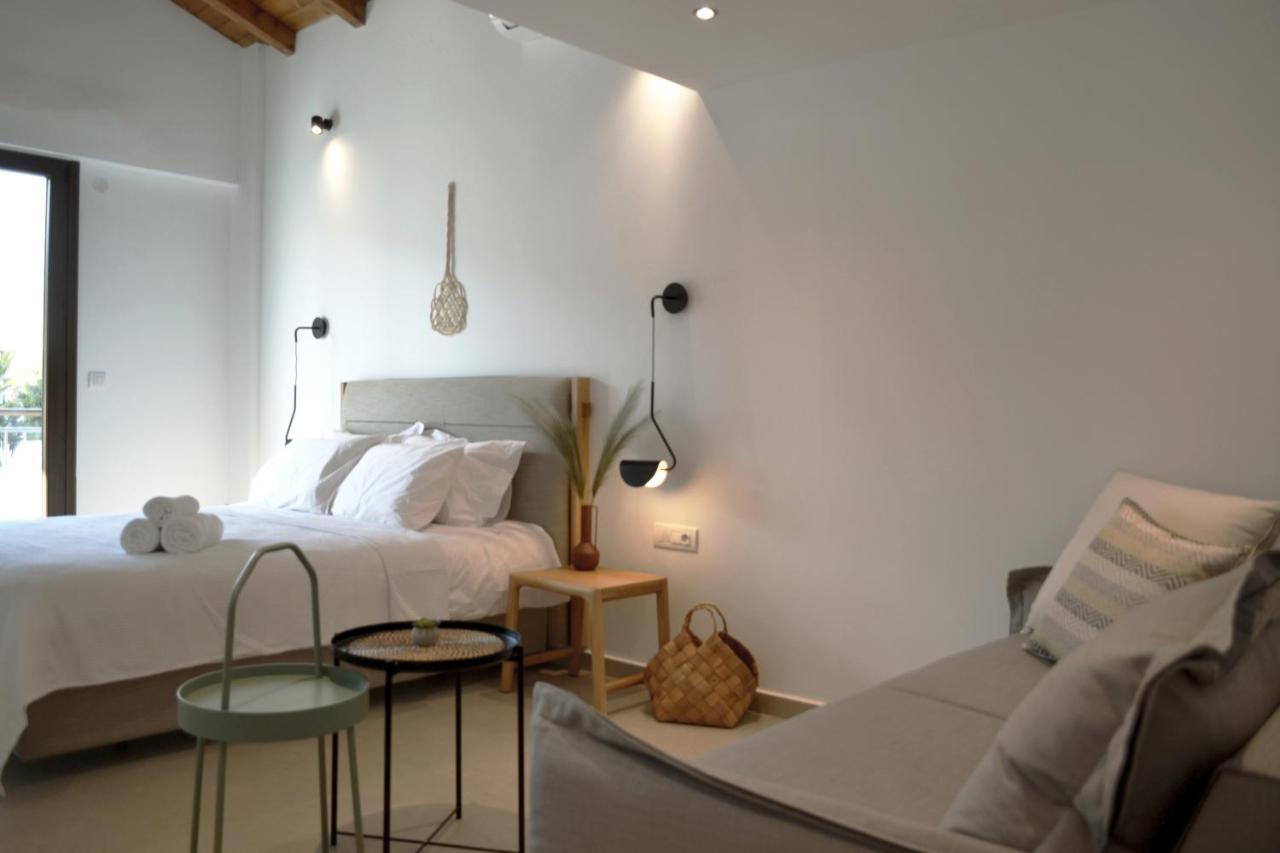 Iades Suites Afytos Ngoại thất bức ảnh