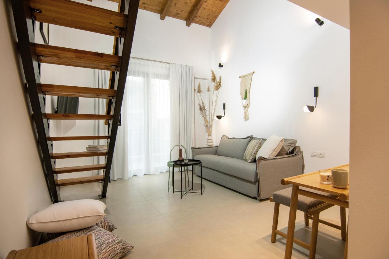 Iades Suites Afytos Ngoại thất bức ảnh