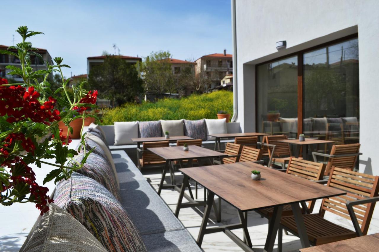 Iades Suites Afytos Ngoại thất bức ảnh
