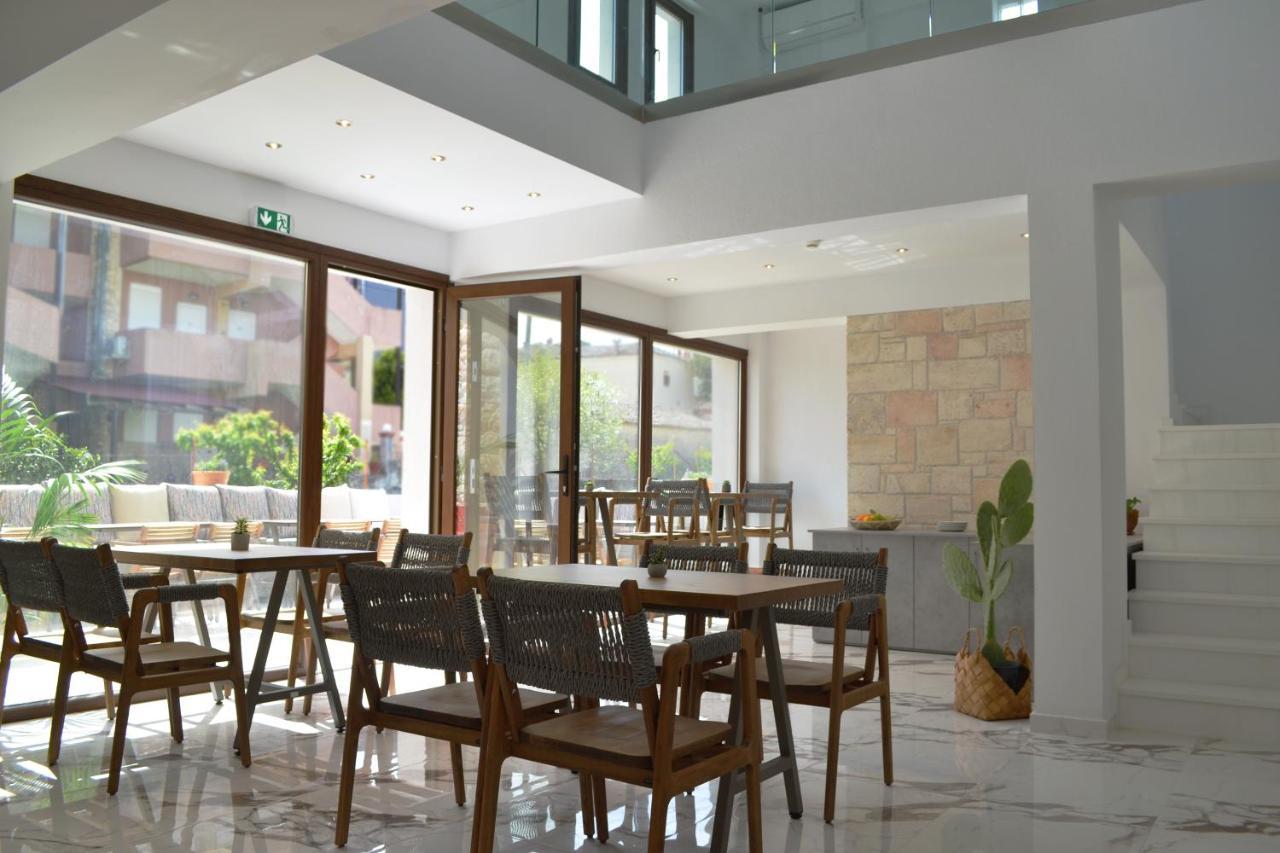 Iades Suites Afytos Ngoại thất bức ảnh